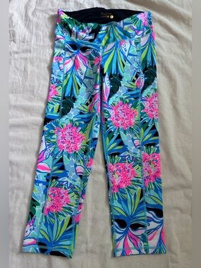 Lilly Pulitzer Luxletic Weekender Crop Leggings “You Me and Giraffe" Print-Small
